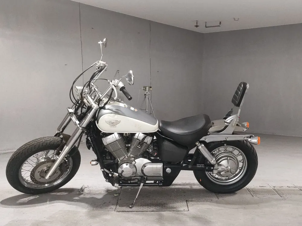 Honda Shadow 750 2005, white/silver, фото 2