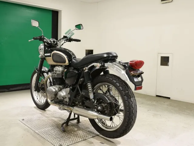 Kawasaki W650, чёрный, фото 6
