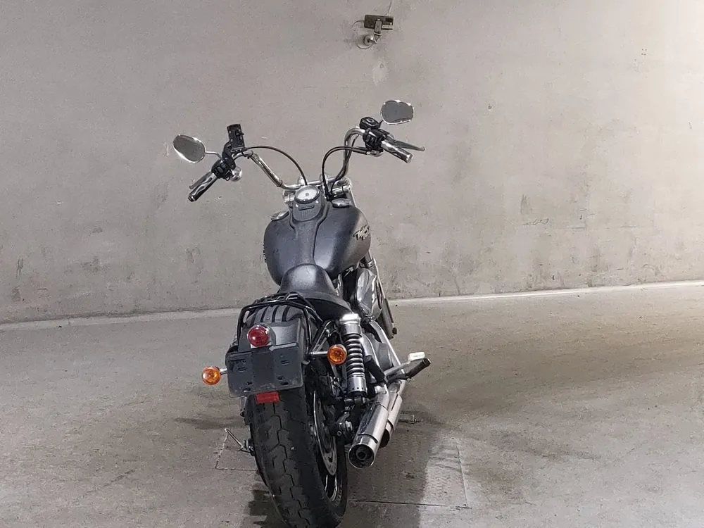 Harley-Davidson FXDB1580 Dyna Street Bob 2009, чёрный, фото 4