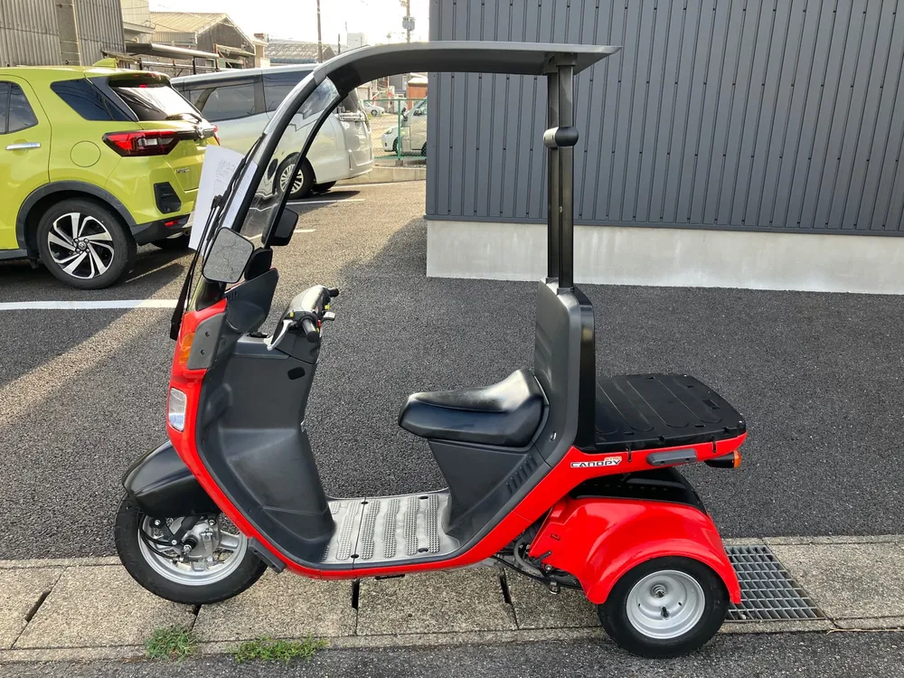 Honda Gyro Canopy 2004, белый, чёрный, красный, фото 2