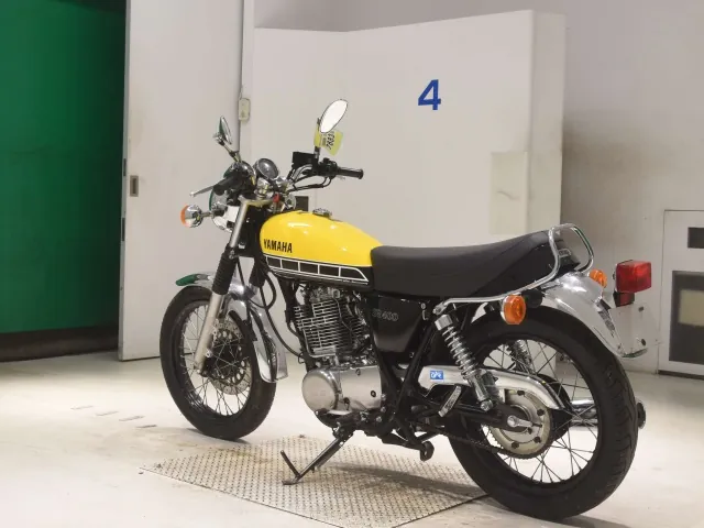 Yamaha SR400 2015, чёрный, жёлтый, фото 6