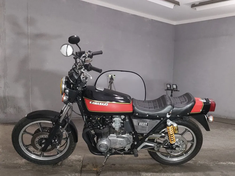 Kawasaki Z400J 2025, black/red, фото 2