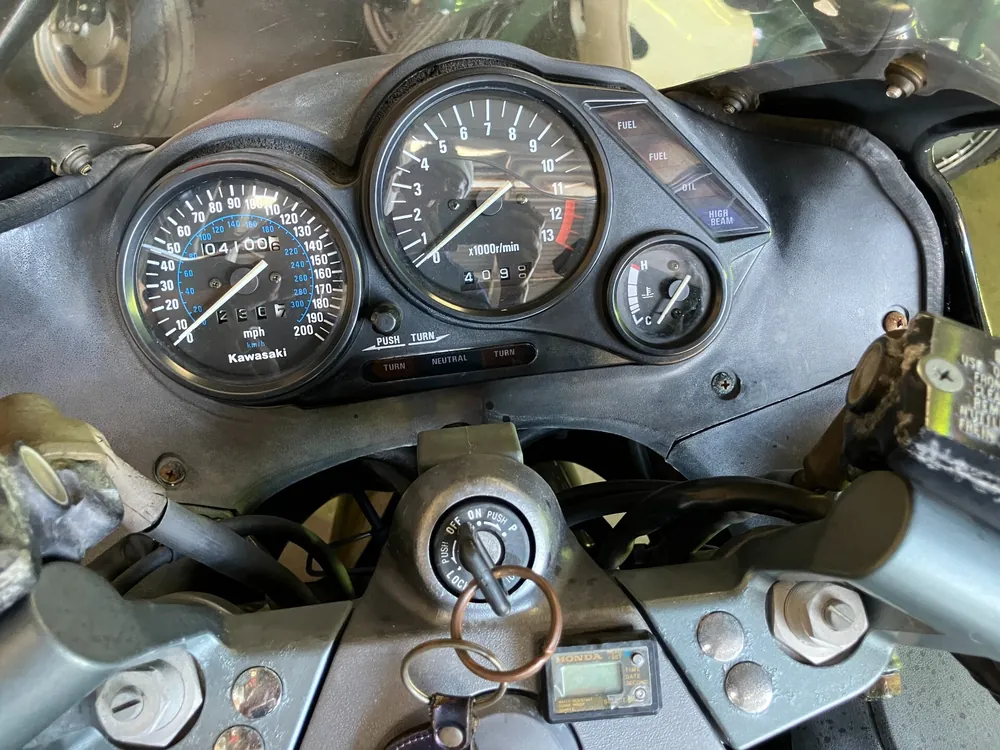 Kawasaki ZZ-R1100 1991, чёрный, фото 3