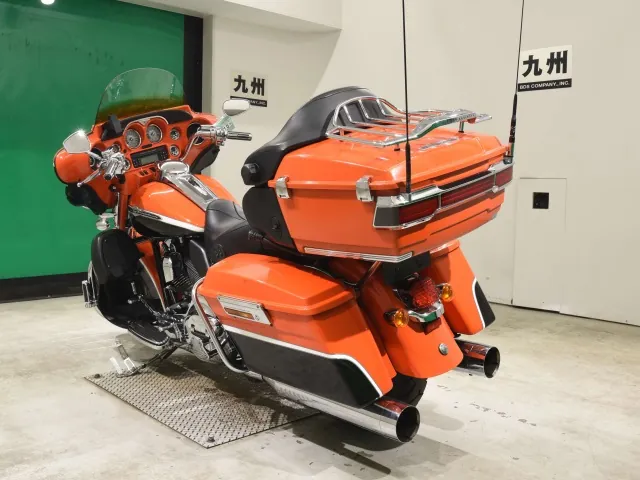 Harley-Davidson FLHTCUSE1800CVO 2012, black | orange, фото 6
