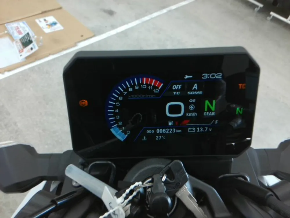 Suzuki Gsx-8T 2023, белый, фото 3