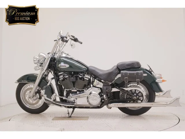 Harley-Davidson FLHCS1870 2025, зелёный, фото 2