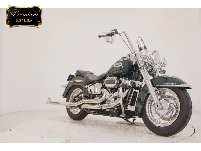 Harley-Davidson FLHCS1870 2025, зелёный, фото 3