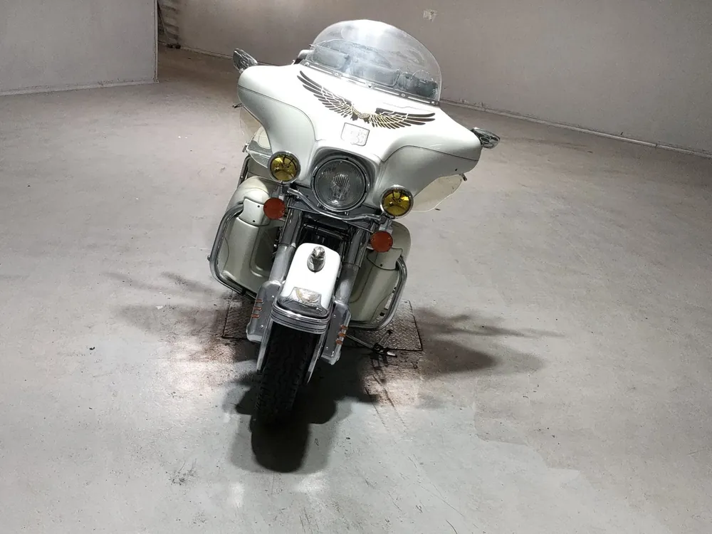 Harley-Davidson FLHTCU-I 1450 2002, белый, фото 3