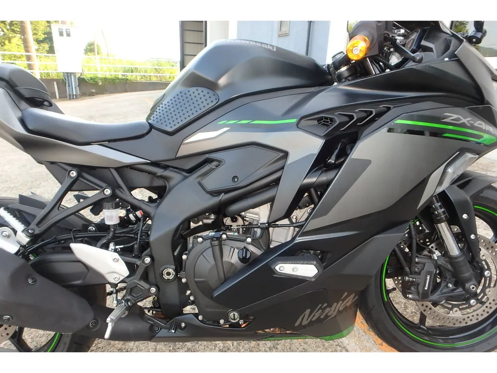 Kawasaki ZX-4R SE 2023, maddo black, фото 6