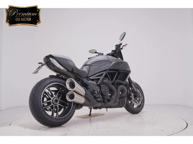 Ducati Diavel Carbon 2017, matt gun, фото 5