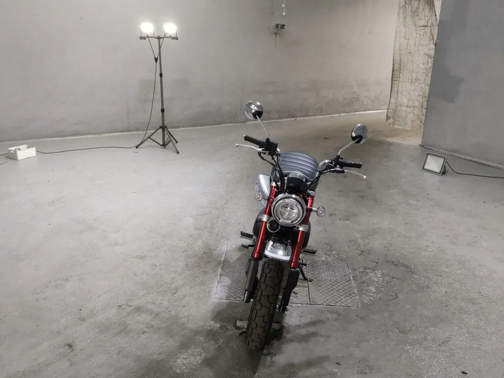 Honda Monkey 125, белый, красный, фото 3
