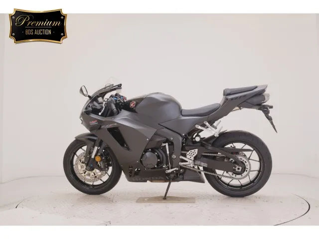 Honda CBR600RR PC40 2026, matt black, фото 2