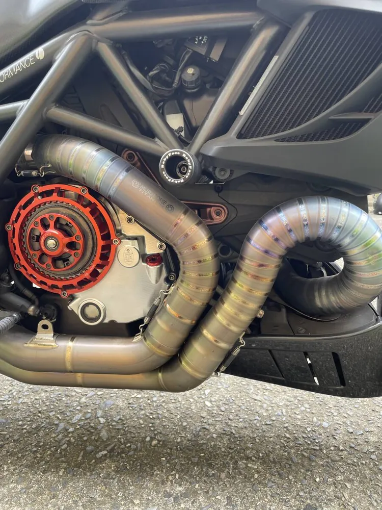 Ducati Diavel Carbon 2011, фото 9