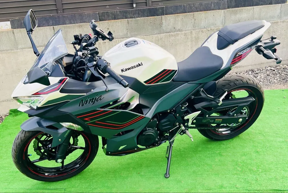 Kawasaki Ninja 400 2023, фото 3