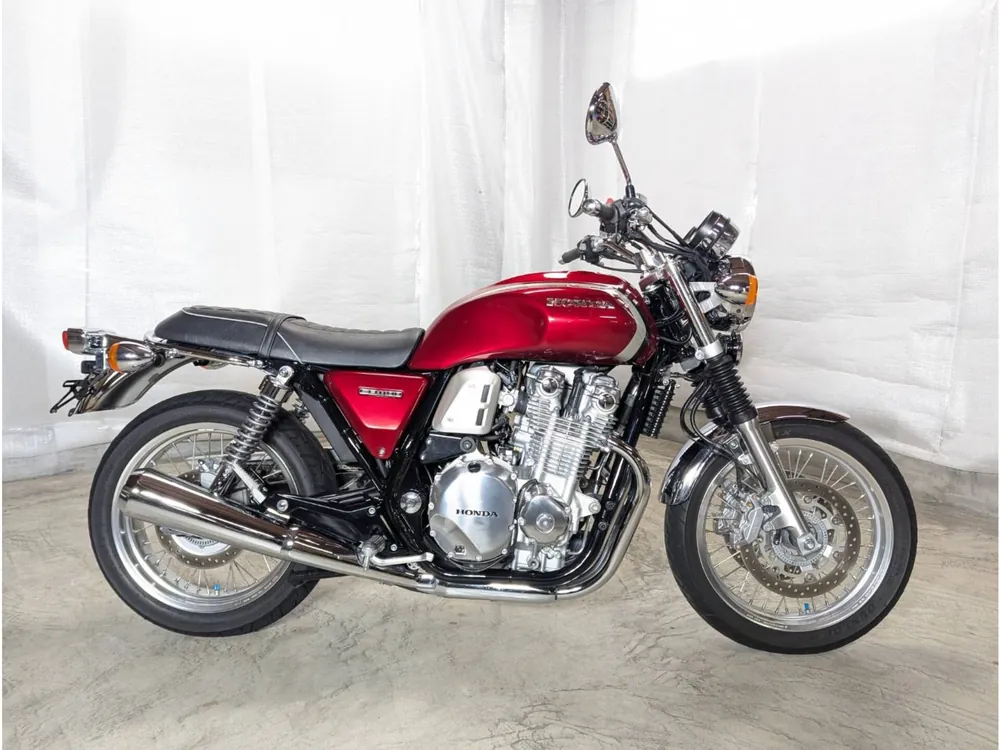 Honda CB1100F 2022, красный, фото 2