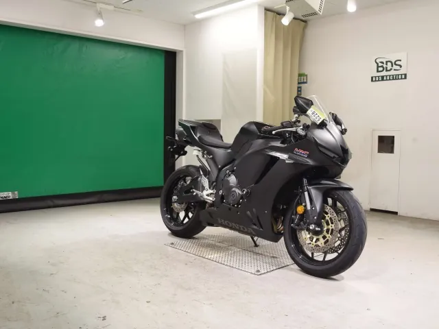 Honda CBR600RR 2024, matt black, фото 3