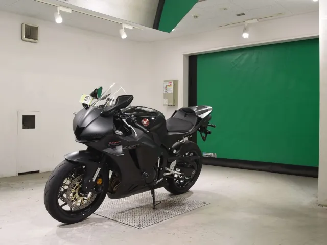 Honda CBR600RR 2024, matt black, фото 4