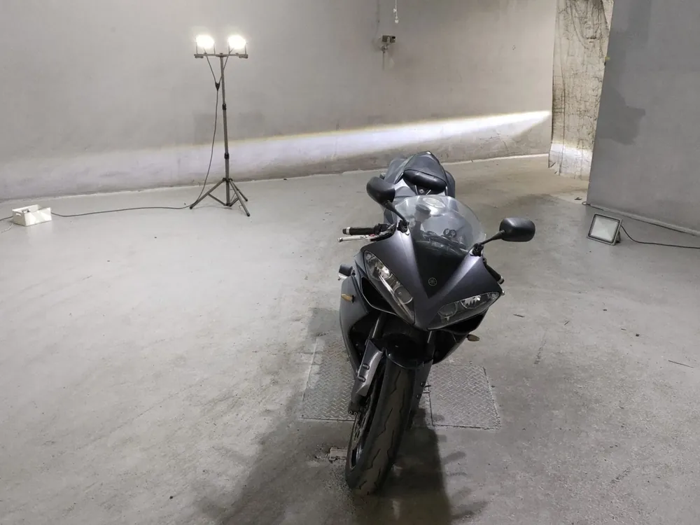 Yamaha YZF-R1 2008, чёрный, фото 3