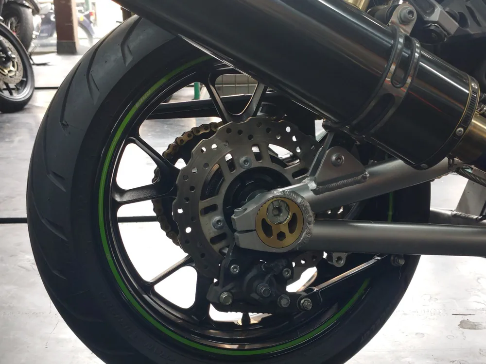 Kawasaki ZRX1200DAEG 2011, green / black, фото 12