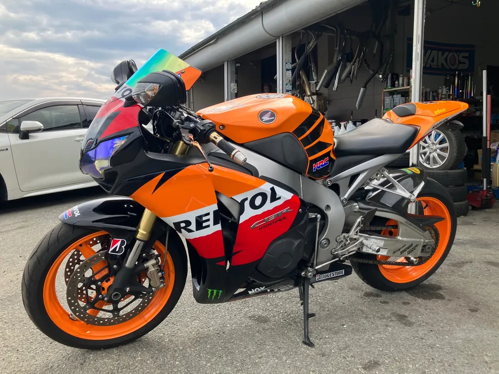 Honda CBR1000RR 2011, repsol color, фото 2
