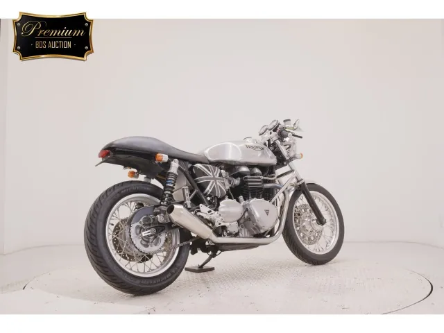 Triumph Thruxton 2007, серебристый, фото 5