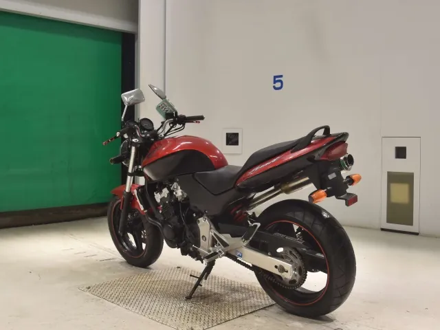Honda Hornet 250, красный, чёрный, фото 6