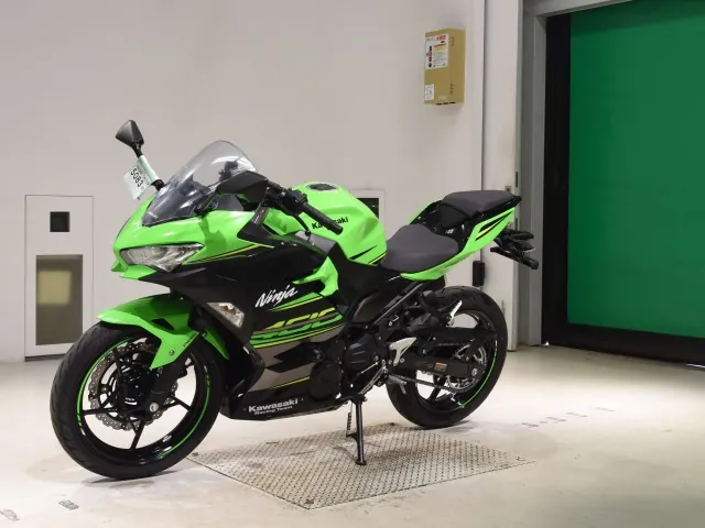 Kawasaki Ninja 400 2018, black | green, фото 4