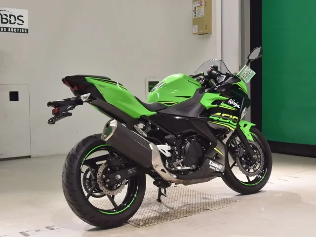Kawasaki Ninja 400 2018, black | green, фото 5
