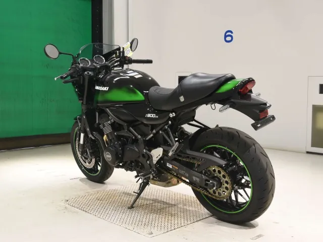 Kawasaki Z900RS 2024, black | green, фото 6