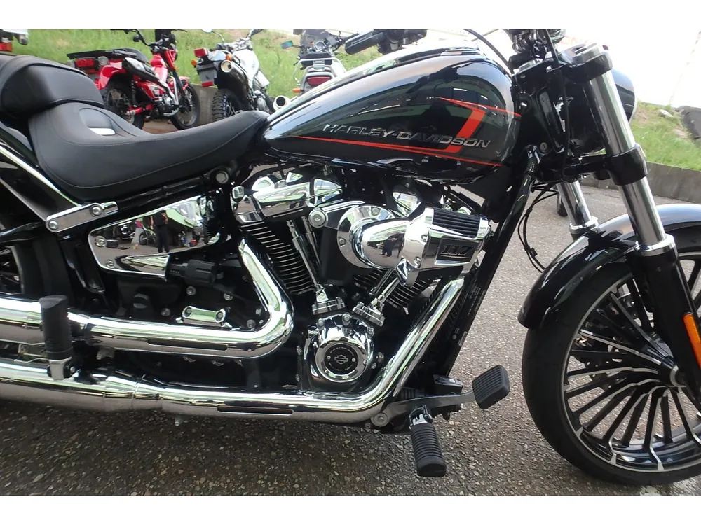 Harley-Davidson FXBR 2023, чёрный, фото 4