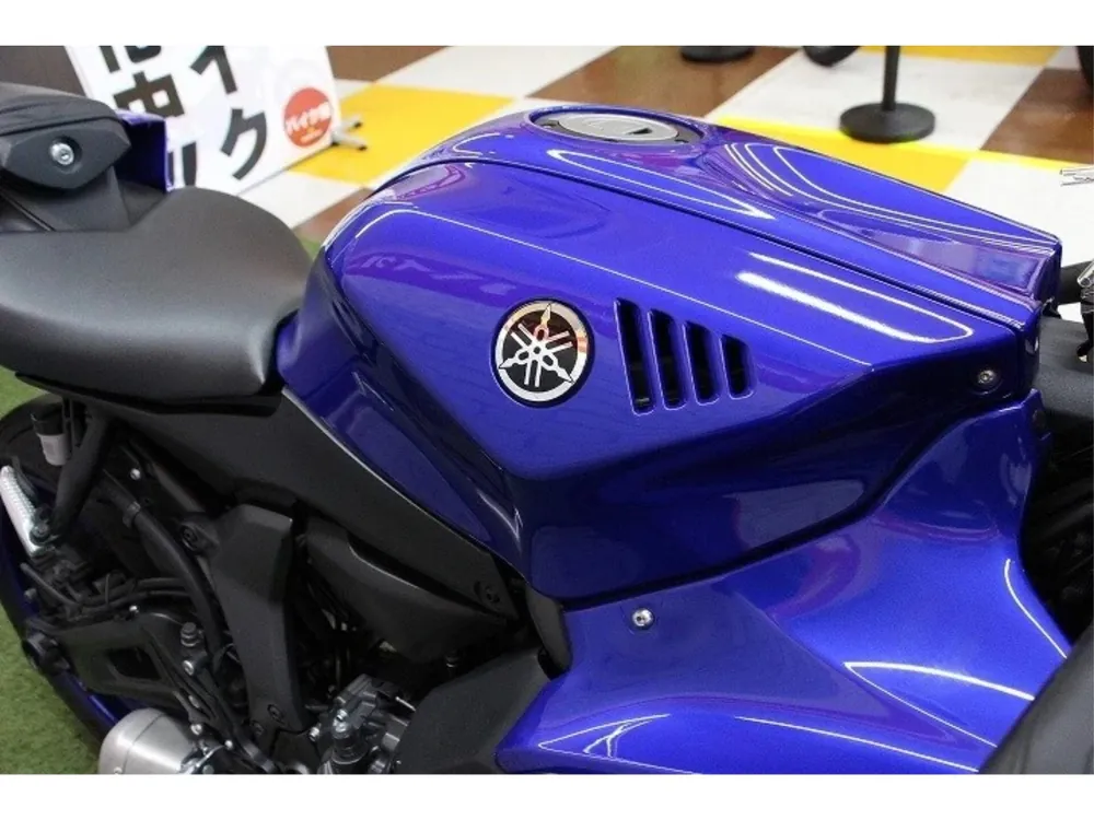 Yamaha YZF-R7 2023, чёрный, синий, фото 8