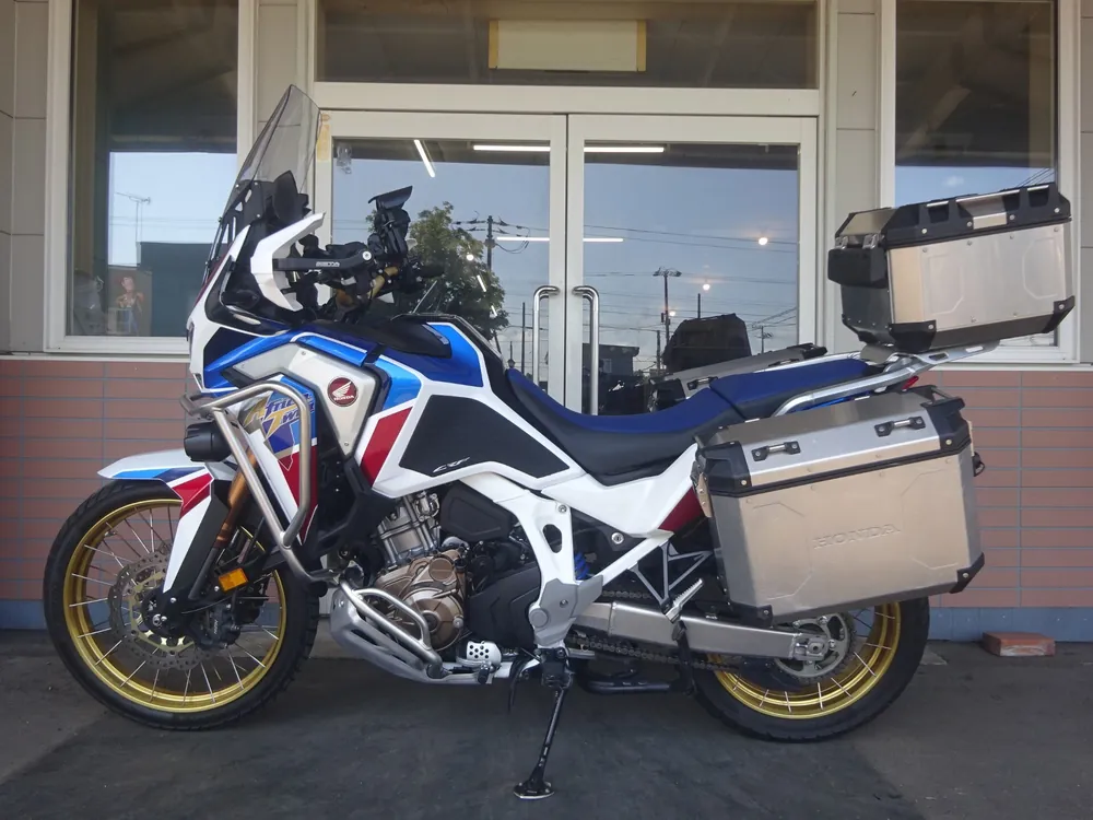 Honda CRF1100L 2021, white / blue / red, фото 3