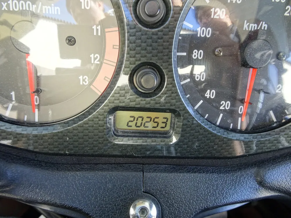 Suzuki GSX1300R 2004, black / purple, фото 3