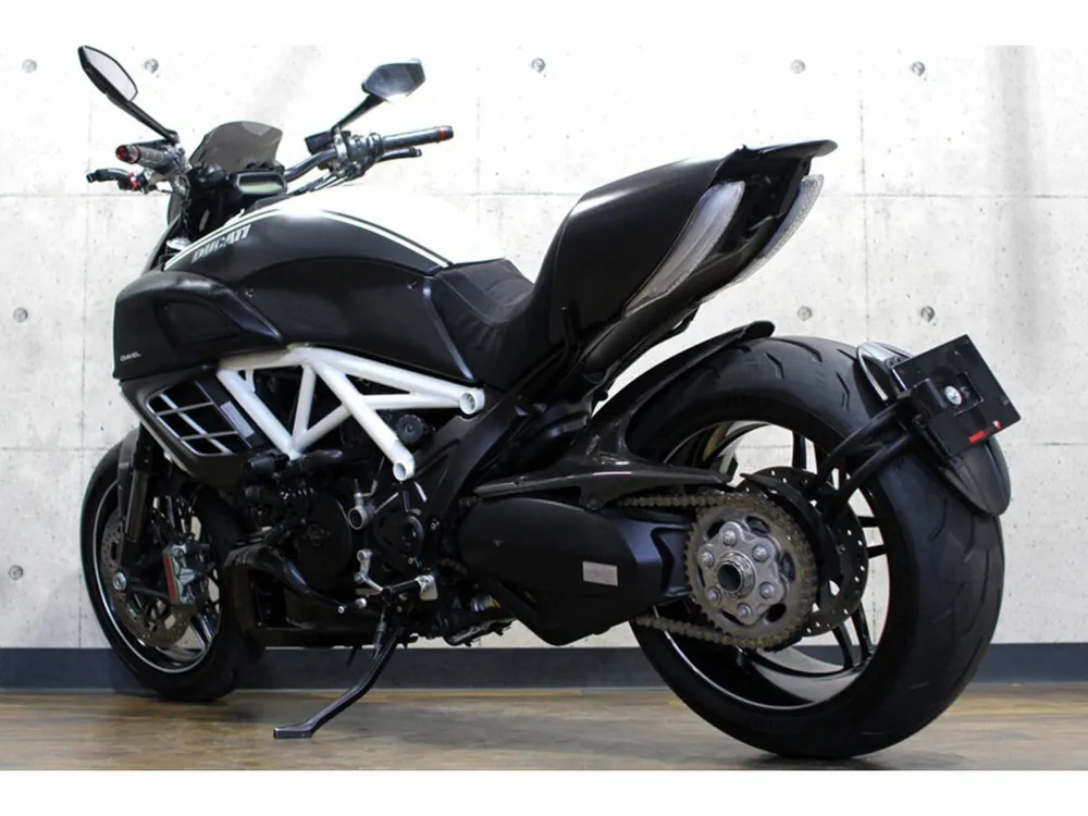 Ducati DIAVEL AMG 2012, фото 4