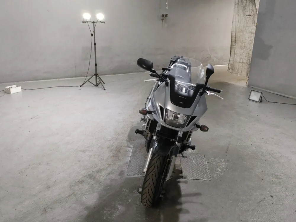 Honda CB1300 2006, серебристый, фото 3