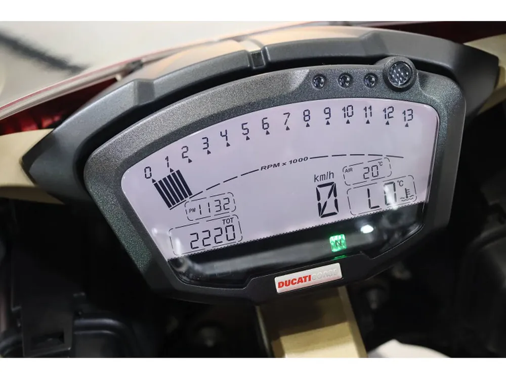 Ducati 848 2009, фото 6