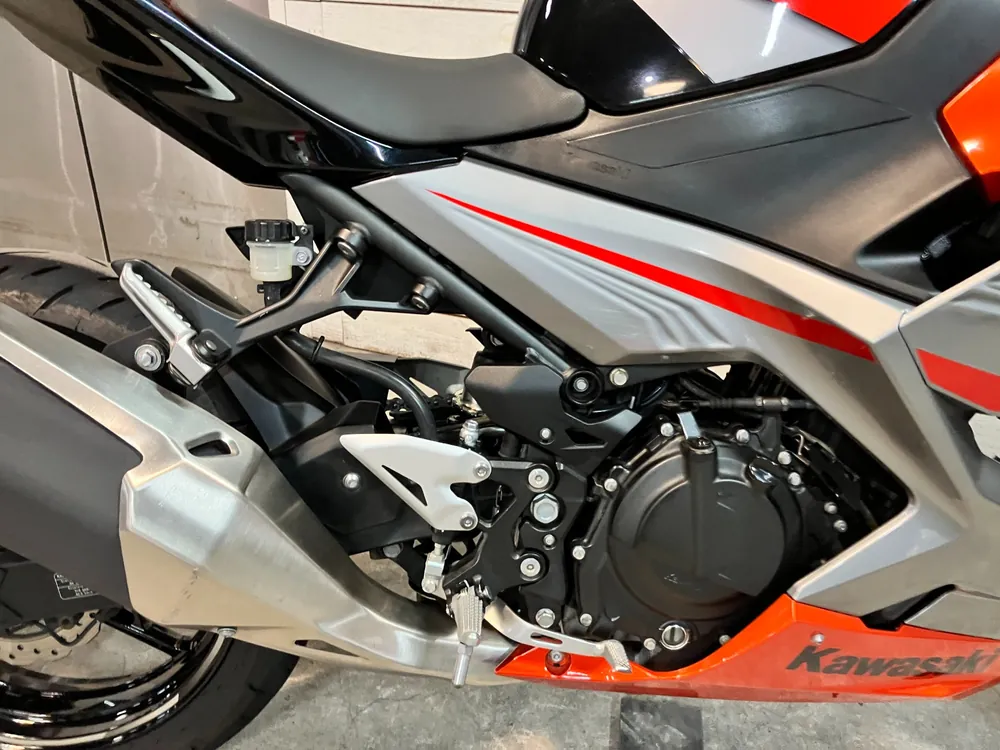 Kawasaki Ninja 400 2018, orange / black, фото 13