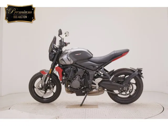 Triumph Trident 660 2023, серый, фото 2
