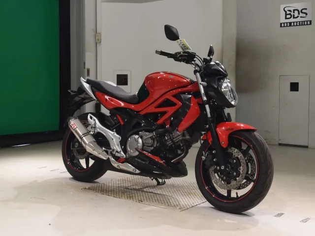 Suzuki Gladius 400 ABS 2010, red | black, фото 3