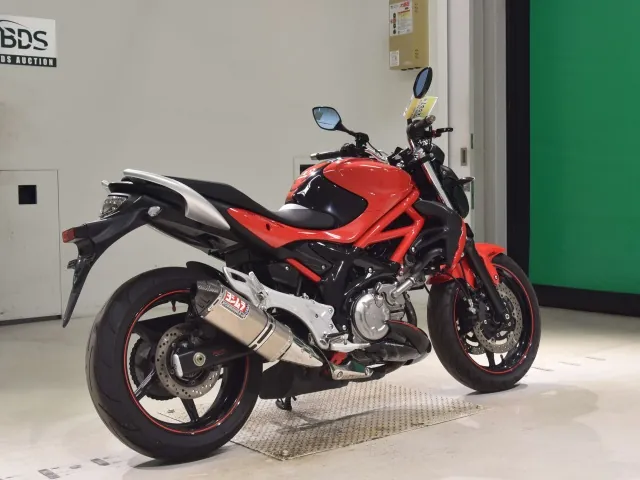 Suzuki Gladius 400 ABS 2010, red | black, фото 5