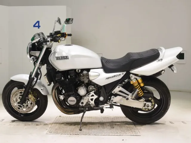 Yamaha XJR1300 1998, белый, фото 2