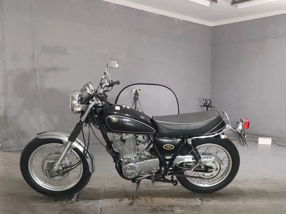 Yamaha SR400 1999, чёрный, фото 2