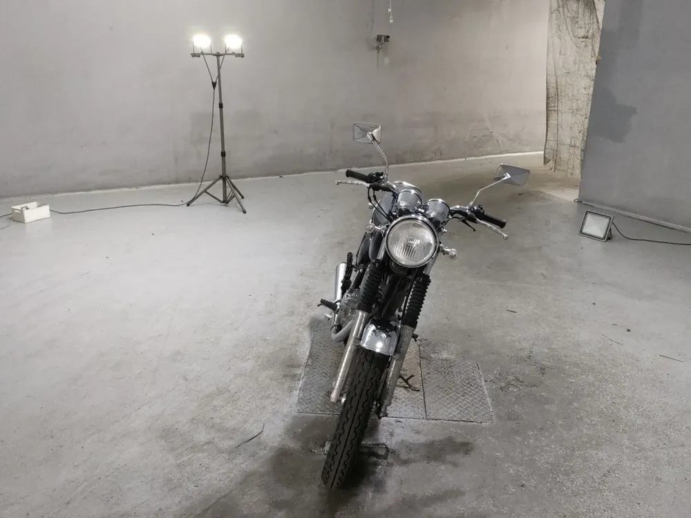 Yamaha SR400 1999, чёрный, фото 3
