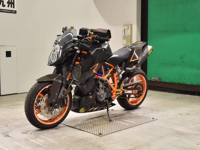 KTM 990 Super Duke R 2009, чёрный, фото 4