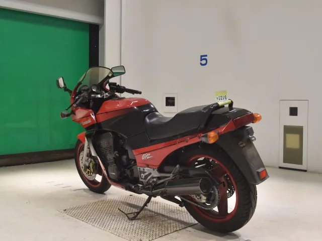 Kawasaki GPZ900R Ninja 1990, red | black, фото 6