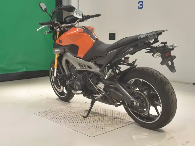 Yamaha MT-09, оранжевый, фото 6
