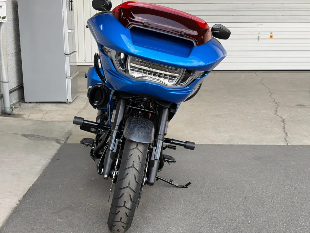 Harley-Davidson FLTRXSTSE CVO 2026, синий, фото 4