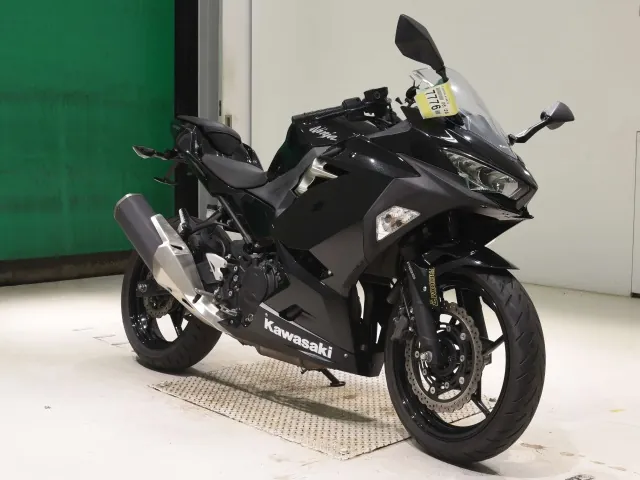 Kawasaki Ninja 400 2018, чёрный, фото 3
