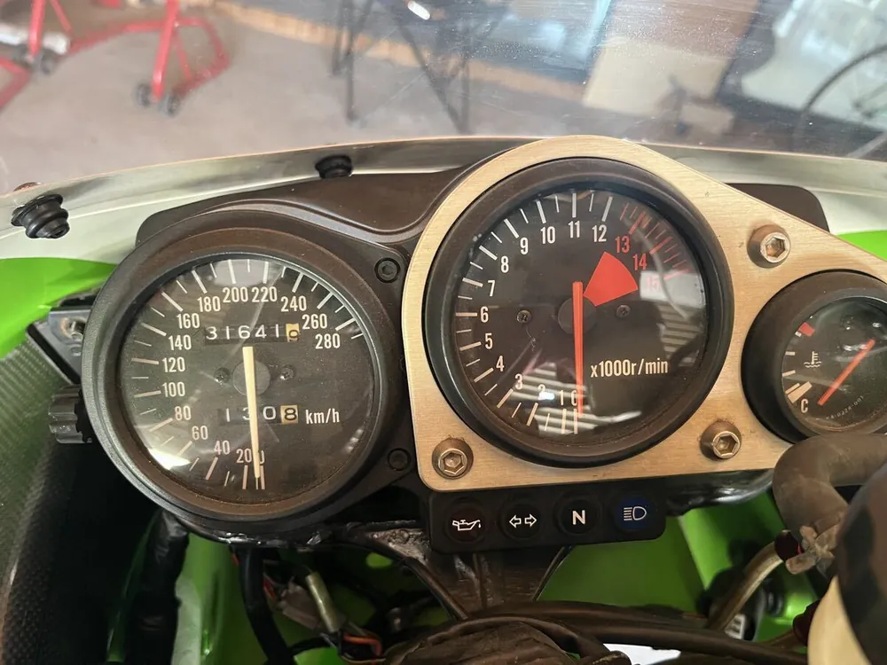 Kawasaki ZX-7R 1998, фото 5