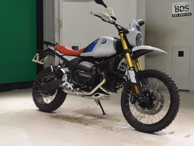 BMW R12 G|S 2025, white | red | blue, фото 3